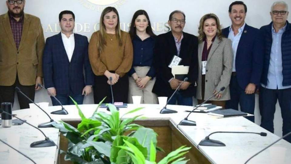 Participa ISAAM en diálogo legislativo para fortalecer reforma a Ley de Personas Adultas Mayores